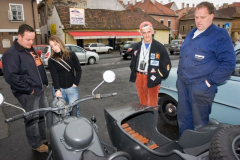 2006817184611venek075