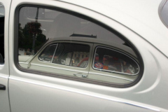 2006818153020venek068