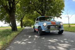 10700927-5AB5-4AD7-9573-51BE19752963